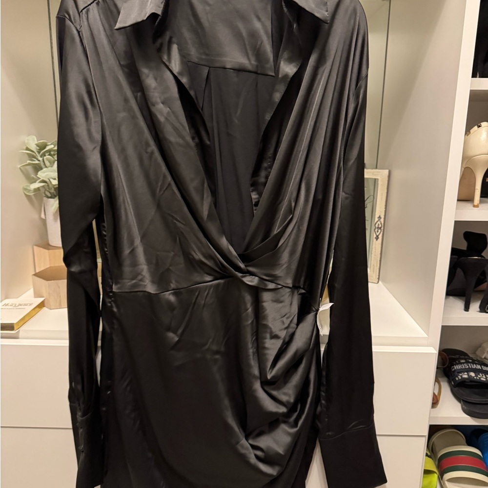 Luxxel Black Mini Dress with Sleek Design